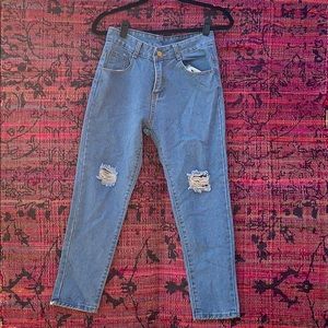 Women’s Ripped Skinny Jeans